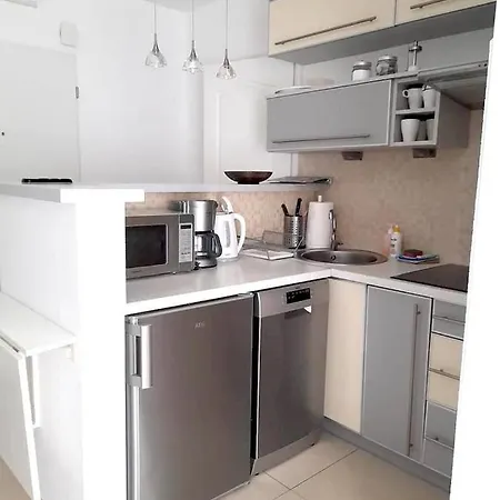 Apartament Justyna Kolobrzeg Exterior photo